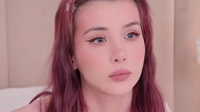 Nesolla online show from 11.11.25