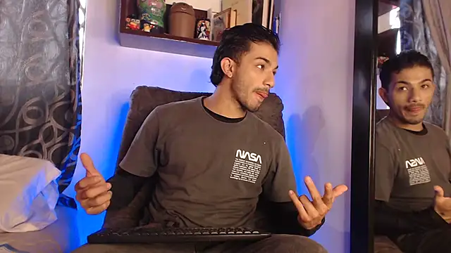 ArturoCardona  online show from 04.01.26