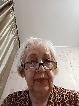 Snapshot of Anatolia5961 chatting on 09.18.25 Anatolia5961 online show from 09.18.25