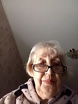 Snapshot of Anatolia5961 chatting on 10.04.25 Anatolia5961 online show from 10.04.25