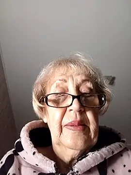 Snapshot of Anatolia5961 chatting on 10.13.25 Anatolia5961 online show from 10.13.25