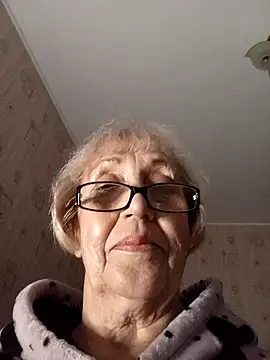 Snapshot of Anatolia5961 chatting on 10.13.25 Anatolia5961 online show from 10.13.25