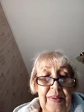 Snapshot of Anatolia5961 chatting on 10.20.25 Anatolia5961 online show from 10.20.25