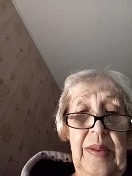 Snapshot of Anatolia5961 chatting on 10.28.25 Anatolia5961 online show from 10.28.25