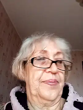 Snapshot of Anatolia5961 chatting on 10.29.25 Anatolia5961 online show from 10.29.25