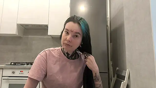 HighelikeGirl online show from 01.18.26