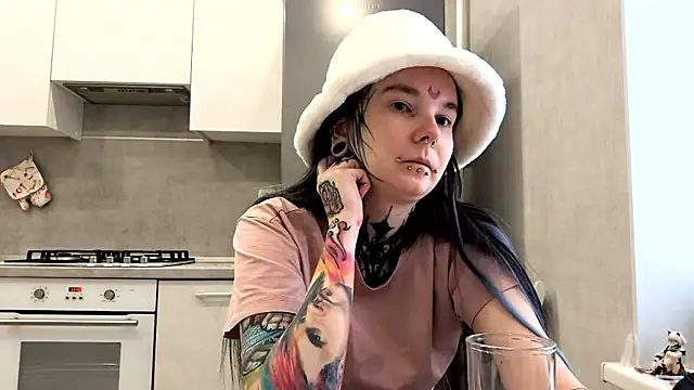 HighelikeGirl online show from 03.17.26