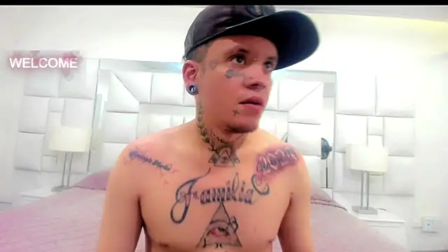 Dangerous couple  online show from 10.11.25