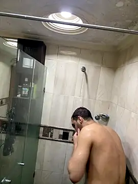 Snapshot of __Damian___ chatting on 10.05.25   Damian    online show from 10.05.25