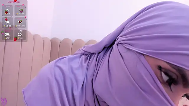 Snapshot of Jasmin_hamdan chatting on 10.23.25 Jasmin hamdan online show from 10.23.25