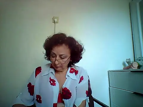 Snapshot of Julia54391 chatting on 09.11.25 Julia54391 online show from 09.11.25