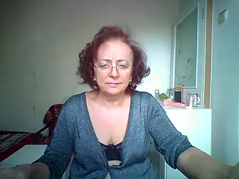 Julia54391 online show from 10.05.25