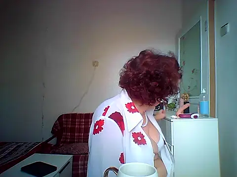 Julia54391 online show from 10.26.25