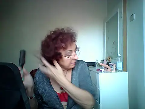 Julia54391 online show from 10.31.25