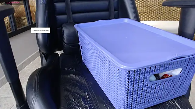 Snapshot of VenusBlazer chatting on 09.29.25 VenusBlazer online show from 09.29.25