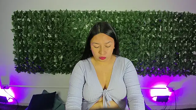 BellaRoux1 online show from 02.21.26