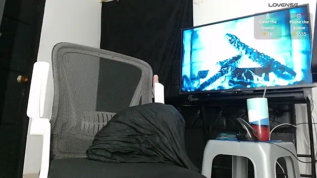 Snapshot of Black_penis25 chatting on 10.10.25 Black penis25 online show from 10.10.25