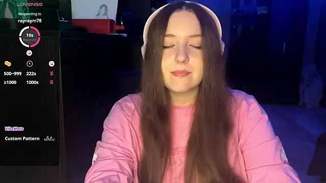 LauretteRagar online show from 09.17.25