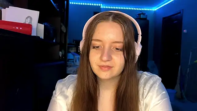 LauretteRagar online show from 09.19.25