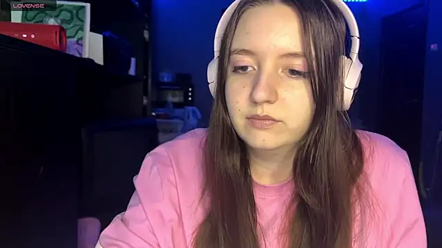 LauretteRagar online show from 09.25.25