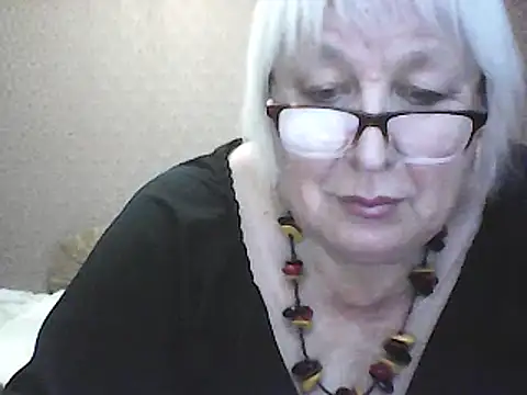 Snapshot of Alexia64231 chatting on 09.11.25 Alexia64231 online show from 09.11.25