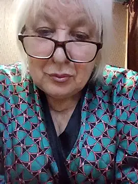 Alexia64231 online show from 11.21.25