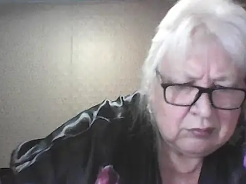 Alexia64231 online show from 04.17.26