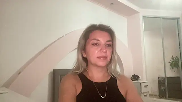 Snapshot of Beautysoul_ chatting on 09.23.25 Beautysoul online show from 09.23.25