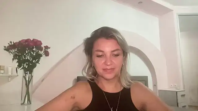 Snapshot of Beautysoul_ chatting on 09.25.25 Beautysoul online show from 09.25.25