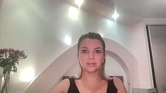 Snapshot of Beautysoul_ chatting on 09.28.25 Beautysoul online show from 09.28.25