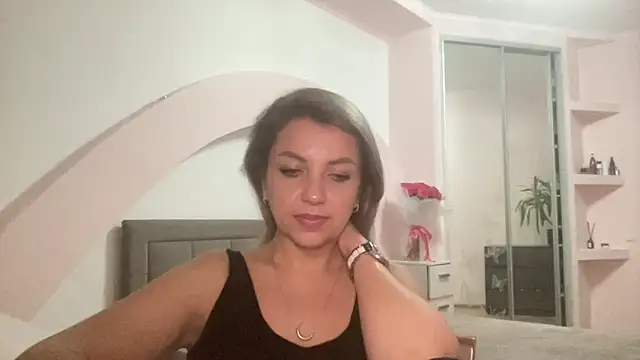 Snapshot of Beautysoul_ chatting on 10.07.25 Beautysoul online show from 10.07.25