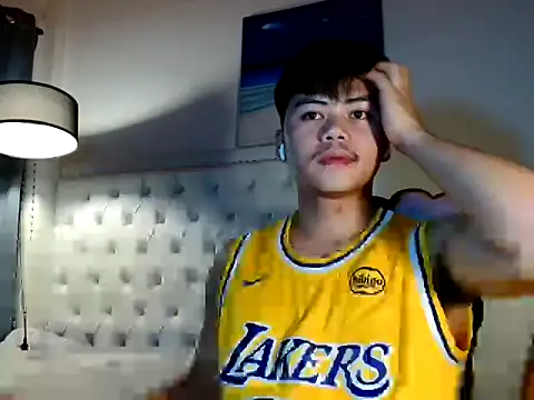 hot emman online show from 03.30.26