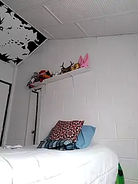 Snapshot of oxxy_jean chatting on 02.24.26 oxxy jean online show from 02.24.26