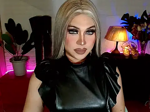 Pukesavurrat online show from 10.29.25