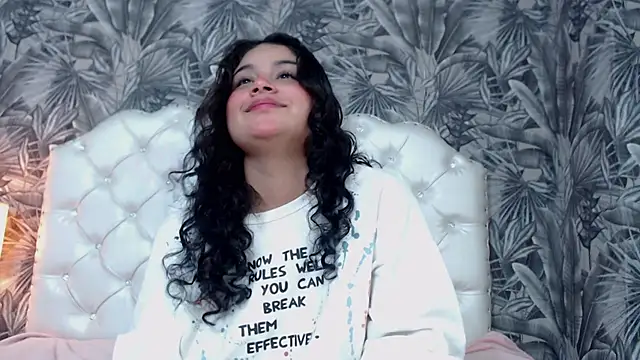 RylieRoss online show from 10.10.25