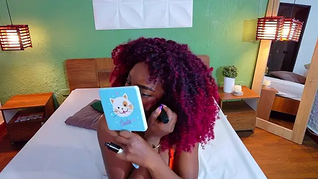 Chocolatte dreams online show from 09.26.25