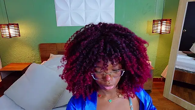 Chocolatte dreams online show from 09.30.25