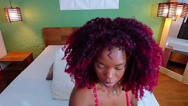 Chocolatte dreams online show from 10.30.25