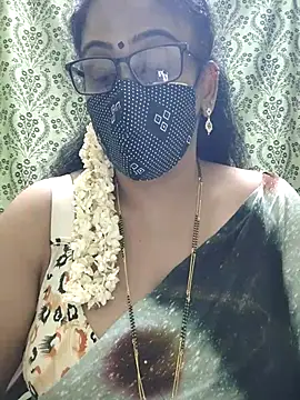 sweet-lotus online show from 10.15.25