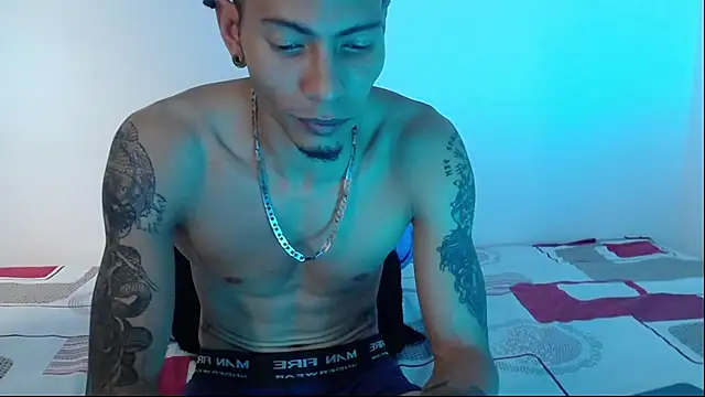 Snapshot of Daniel_laverde chatting on 09.12.25 Daniel laverde online show from 09.12.25