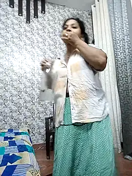 Cute-Janvi20 online show from 05.13.26