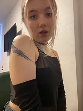 Cherry   Blossom online show from 04.17.26