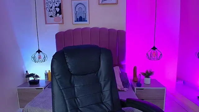 Velissia gh online show from 10.16.25