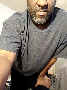 Snapshot of funandfreakyguy_97 chatting on 10.21.25 funandfreakyguy 97 online show from 10.21.25