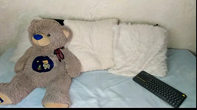 ClleoMoon online show from 09.20.25