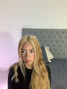 lily Bliss online show from 09.12.25