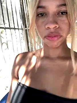 lily Bliss online show from 09.20.25