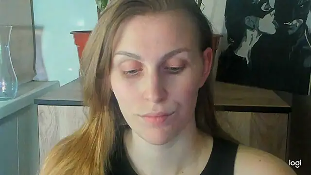 JuliaMuuun online show from 05.28.26