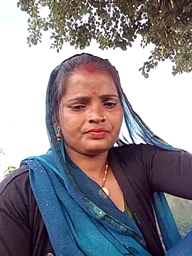 Neelamt12 online show from 10.13.25