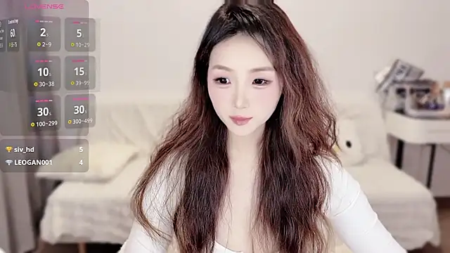 Snapshot of Joyce-bb chatting on 10.11.25 Joyce-bb online show from 10.11.25